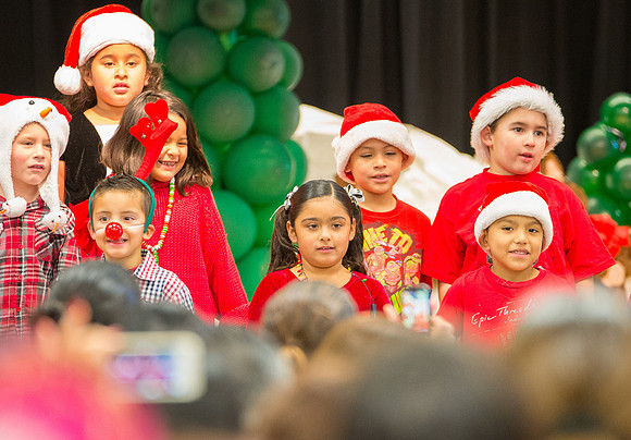 KidschristmasProgramKEW-15