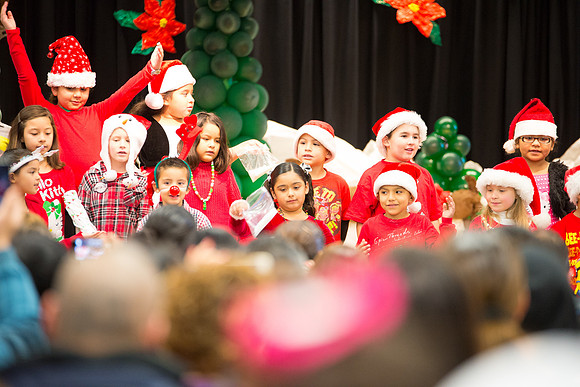 KidschristmasProgramKEW-19