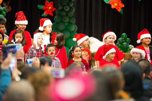 KidschristmasProgramKEW-13